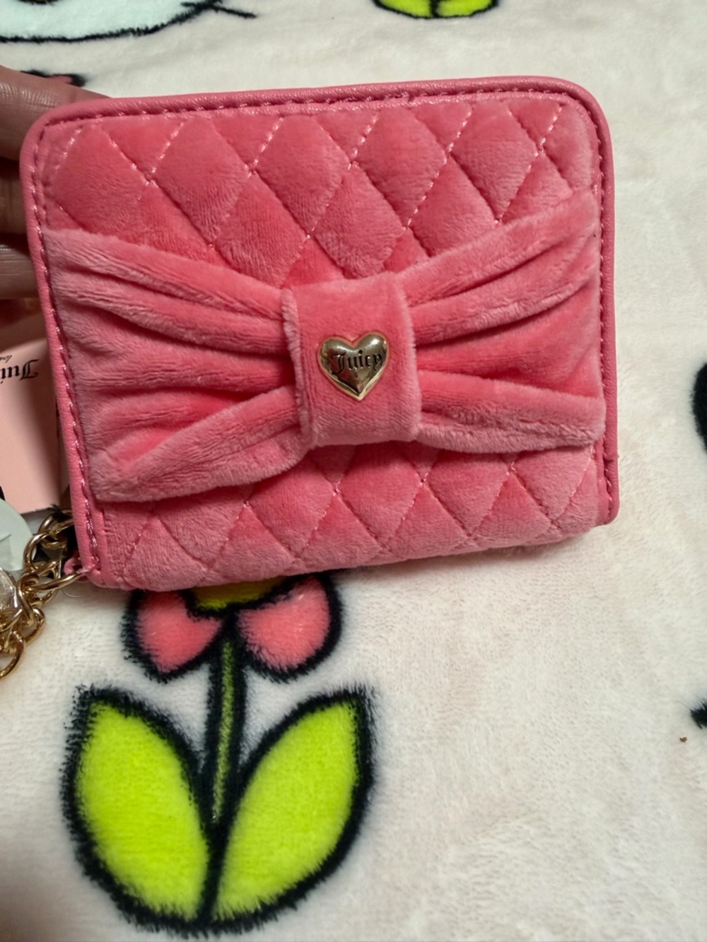 Juicy Couture Pink Quilted Velvet Bow Wallet Small - Picture 2 of 5